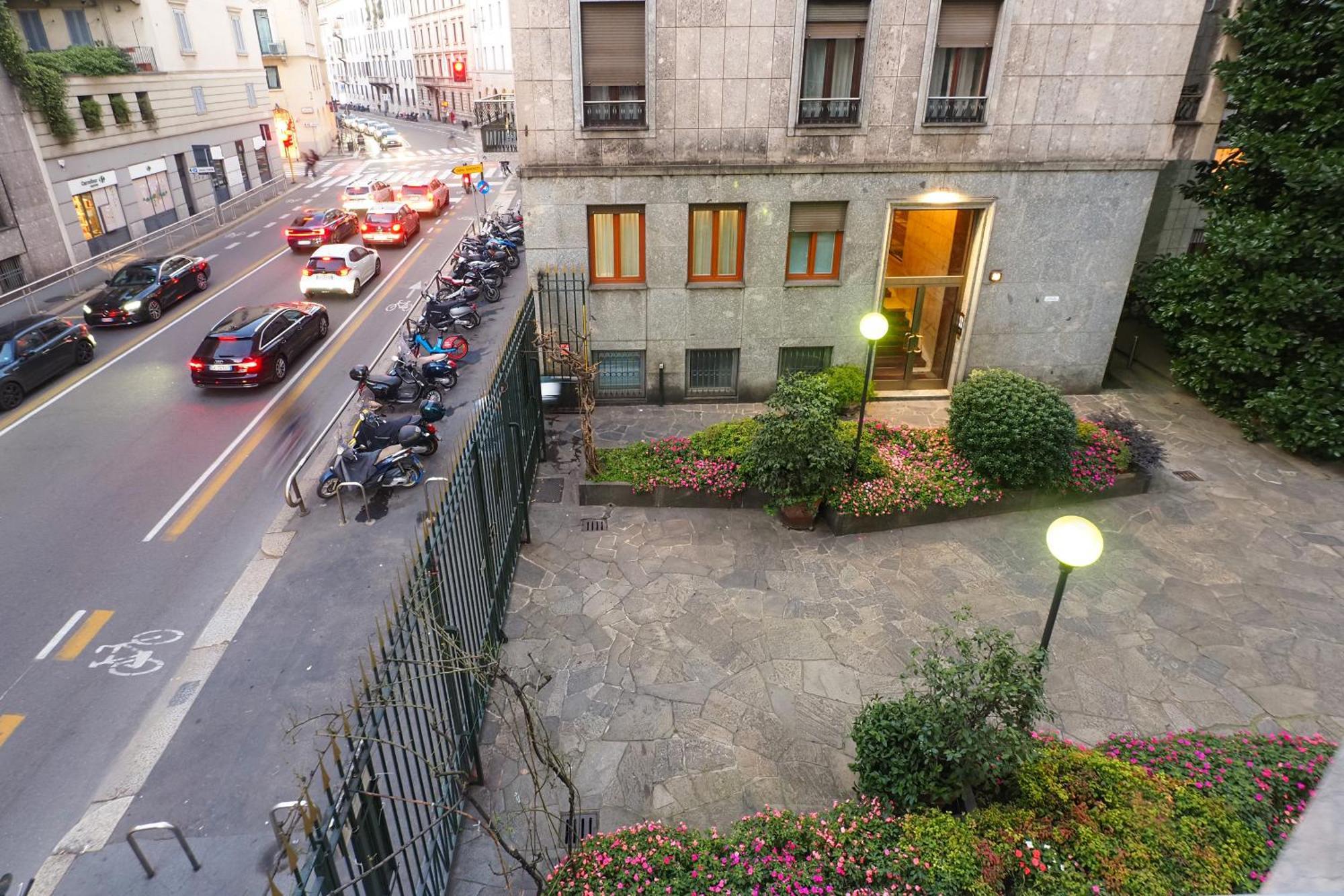 Contempora Apartments - Visconti Di Modrone Milan Exterior photo